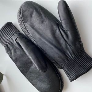 Canada Goose Black Leather Mittens